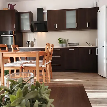 Mieszkanie Z Ogrodem - Potegowska アパート