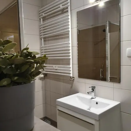 Mieszkanie Z Ogrodem - Potegowska Apartmán *